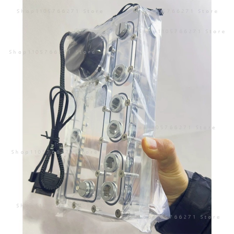 Piastra di distribuzione Alpha - Integrated Pump Reservoir Distro Plate recensione e prezzo